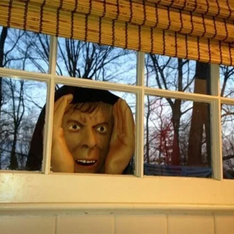 EerieEyes: De Ultieme Halloween Raamgluurder