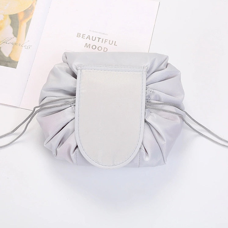 Magic Bag™ | Reisklare waterdichte make-up tas.